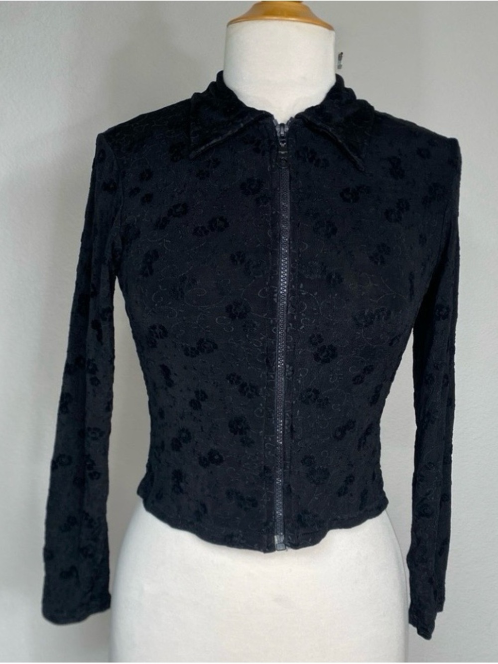 Blue Birdy Paris Juniors Black Velvet Floral Collared Zip Front Top XS Classic
